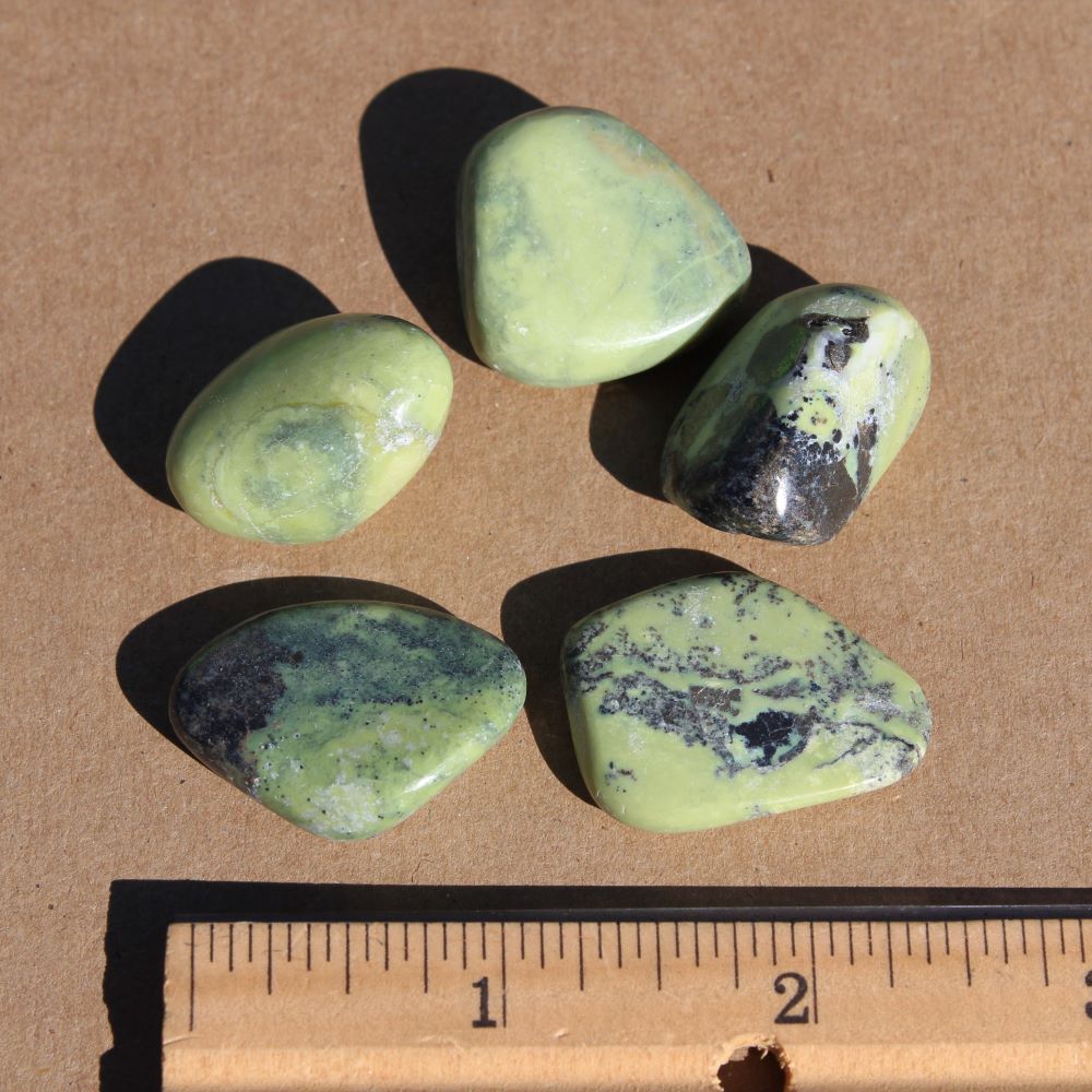 Serpentine Tumbled Stone