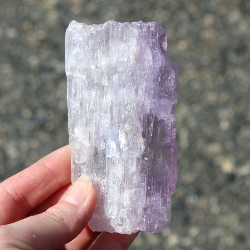 Kunzite (Spodumene) - Image 4