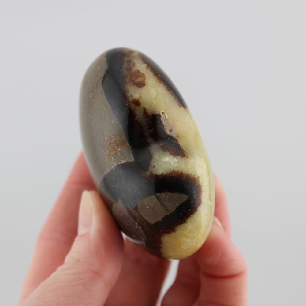 Septarian Heart from Madagascar - Image 6